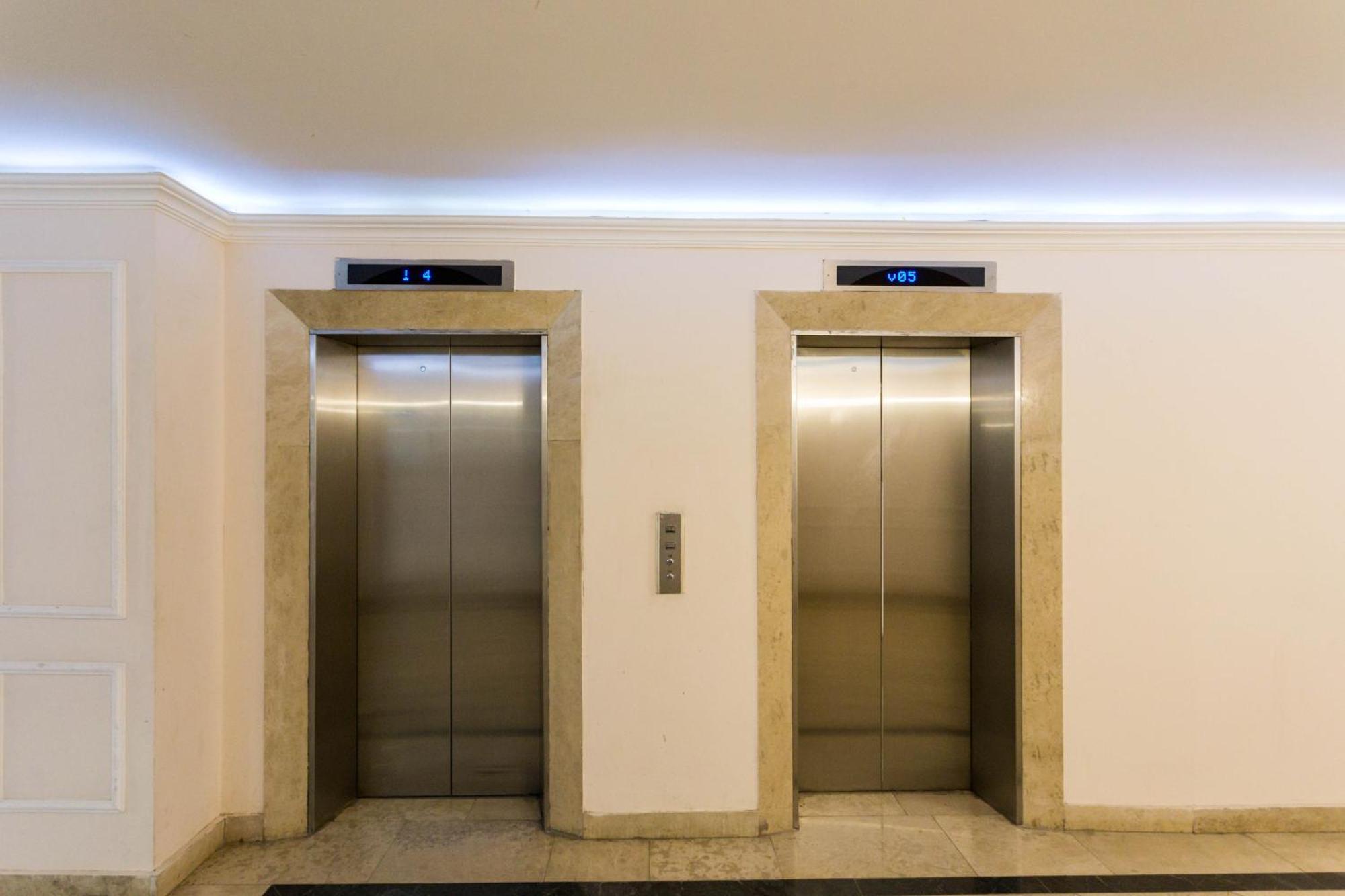 Luxury Apartment III Tbilisi Eksteriør billede